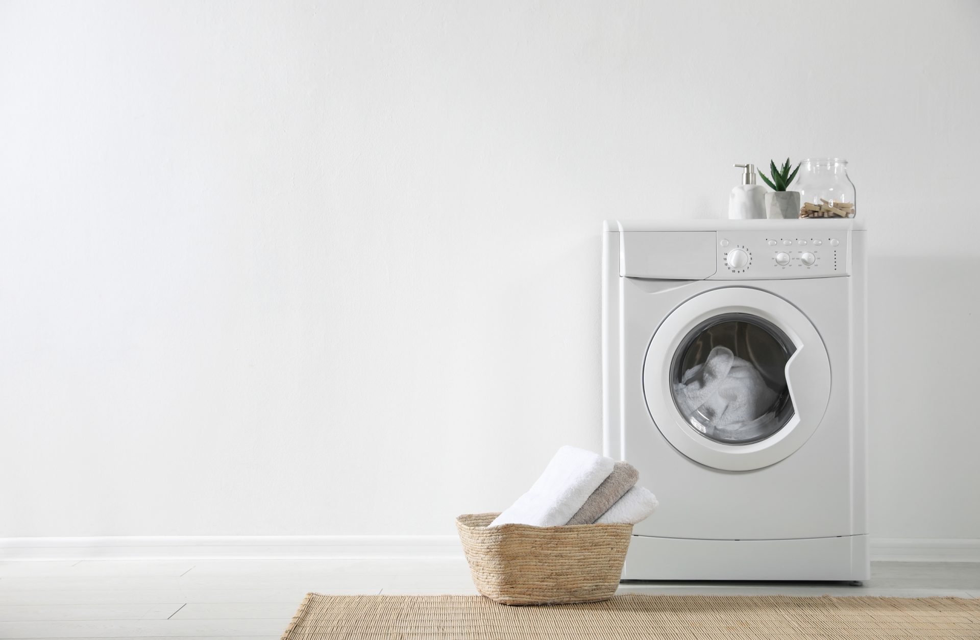 枕を乾燥機にかけるのは危険 正しい洗濯方法と汚れを防ぐコツを紹介 Sleepee